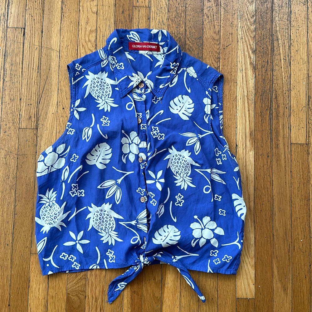 Gloria Vanderbilt Hawaiian Blouse in Size Small